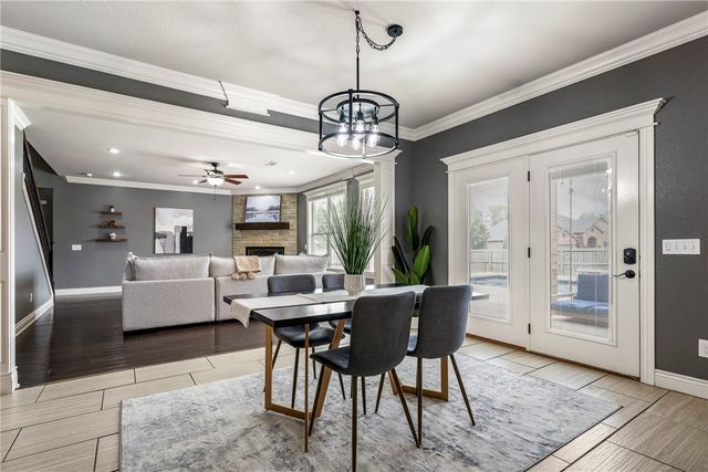 1701 Helen Lane, Bentonville, AR 72713