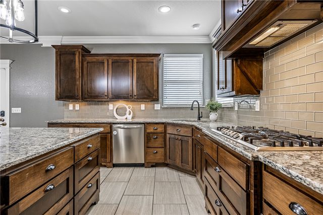 1701 Helen Lane, Bentonville, AR 72713