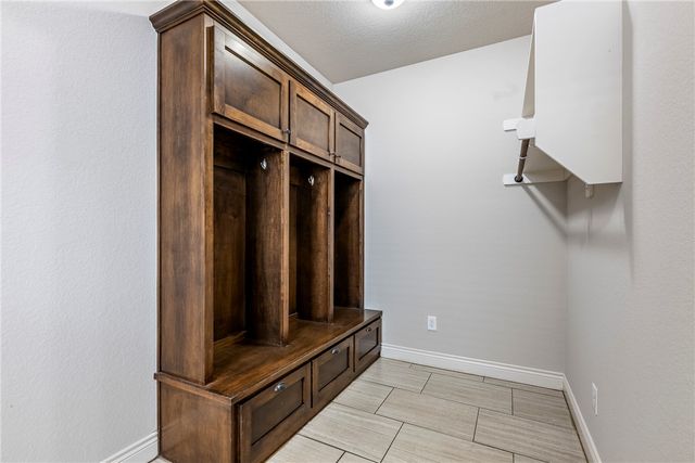 1701 Helen Lane, Bentonville, AR 72713