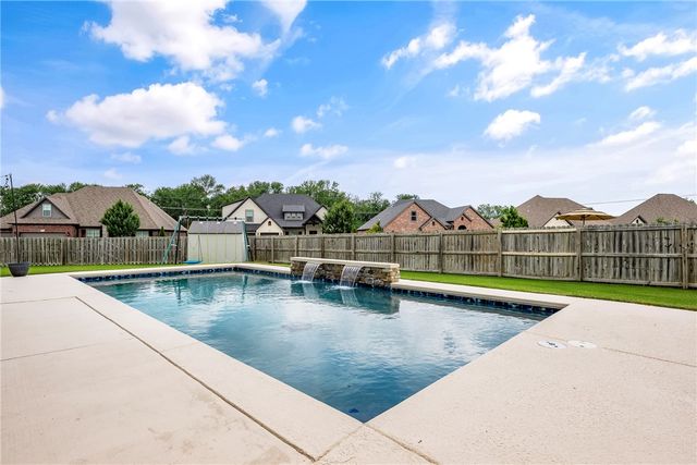 1701 Helen Lane, Bentonville, AR 72713