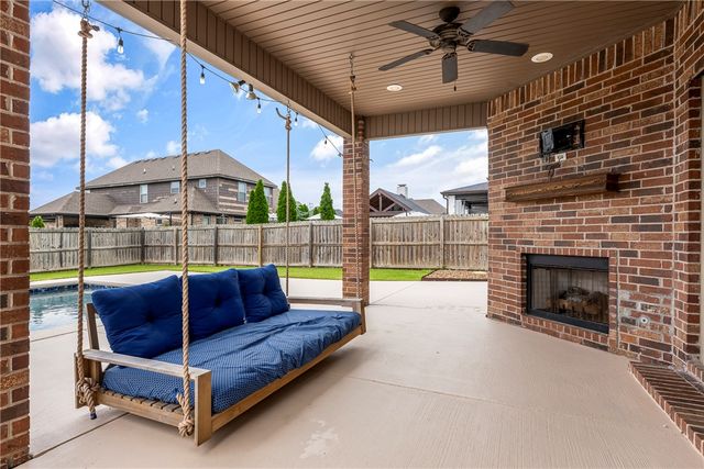 1701 Helen Lane, Bentonville, AR 72713