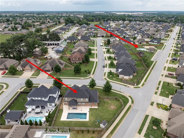 1701 Helen Lane, Bentonville, AR 72713