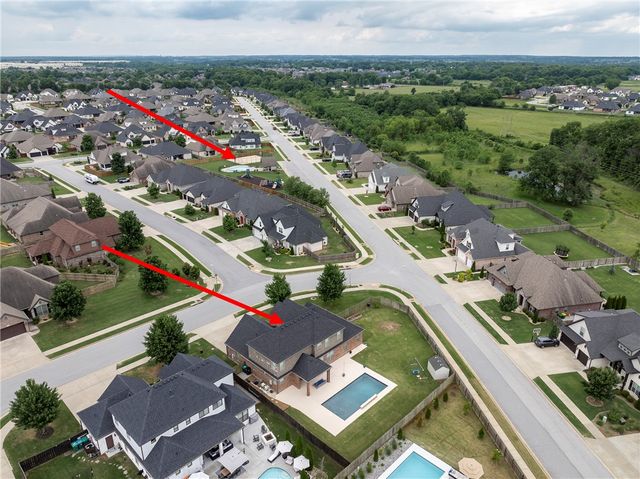 1701 Helen Lane, Bentonville, AR 72713