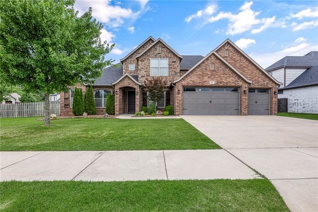 1701 Helen Lane, Bentonville, AR 72713