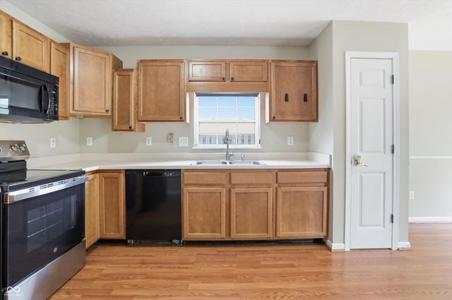 2605 Bristlecone Drive, Indianapolis, IN 46217