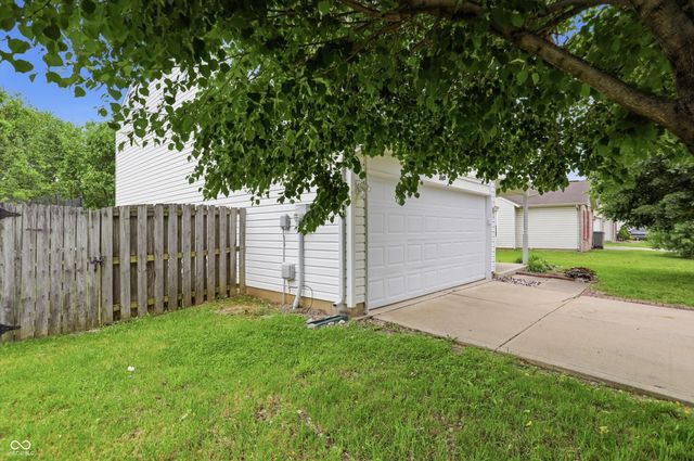 2605 Bristlecone Drive, Indianapolis, IN 46217