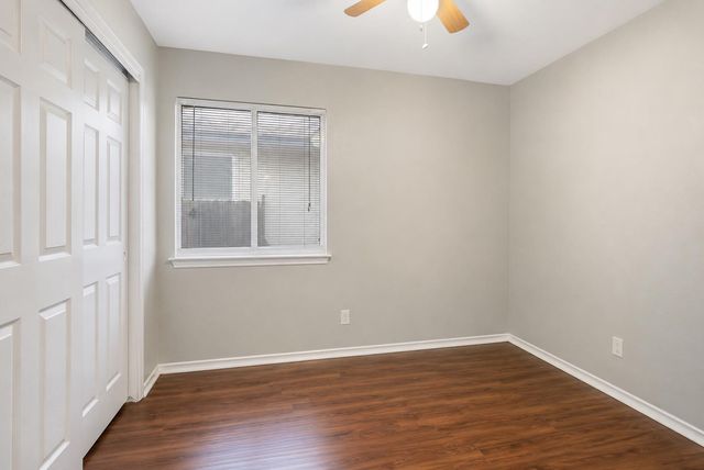 1001 Apple Cross DR, Pflugerville, TX 78660