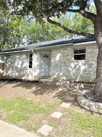 1001 Apple Cross DR, Pflugerville, TX 78660
