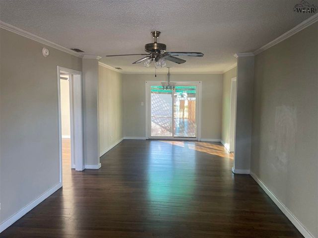 3310 SHERWOOD LANE, Wichita Falls, TX 76308