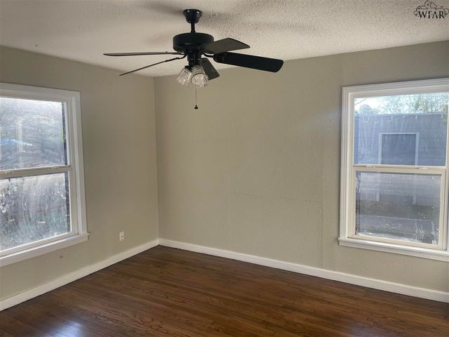 3310 SHERWOOD LANE, Wichita Falls, TX 76308