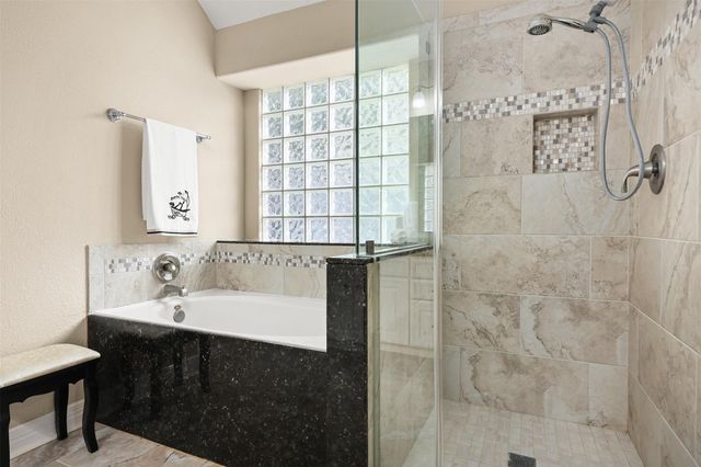 3424 Glastonbury Drive, Pearland, TX 77581