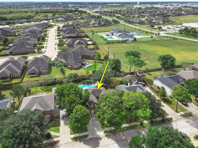 3424 Glastonbury Drive, Pearland, TX 77581