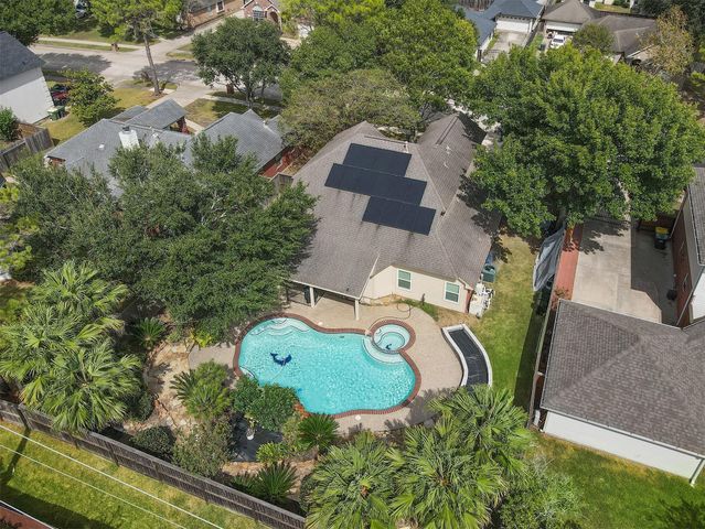 3424 Glastonbury Drive, Pearland, TX 77581