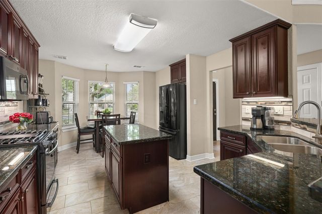 3424 Glastonbury Drive, Pearland, TX 77581