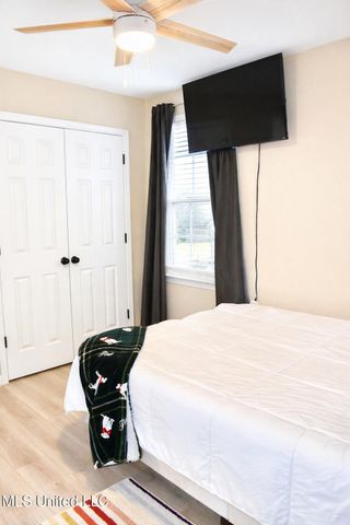 9025 Billy Pat Drive, Olive Branch, MS 38654