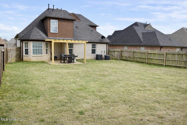 9025 Billy Pat Drive, Olive Branch, MS 38654