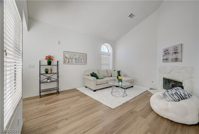 6732 West Accent Court, Las Vegas, NV 89108