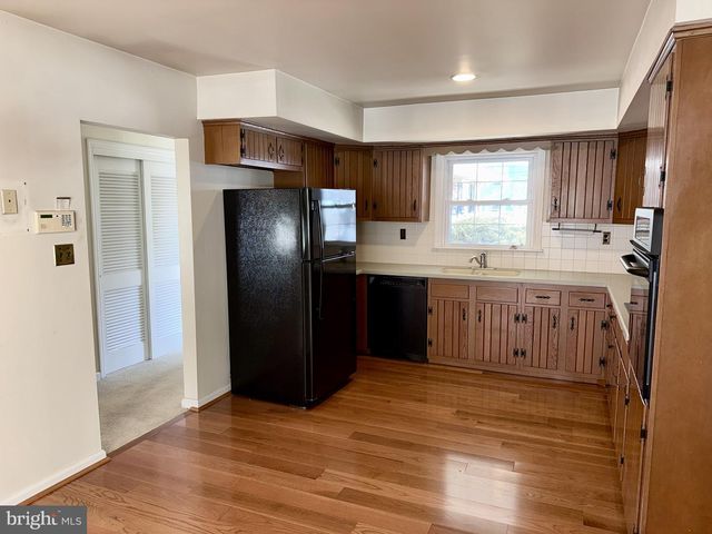 107 E HIGHLAND AVE, Wilmington, DE 19804