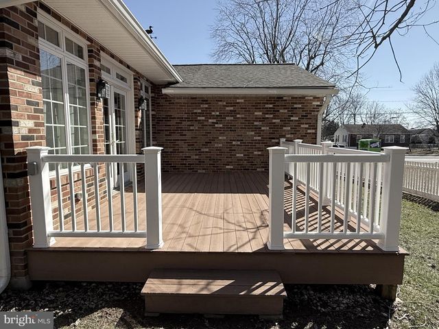 107 E HIGHLAND AVE, Wilmington, DE 19804