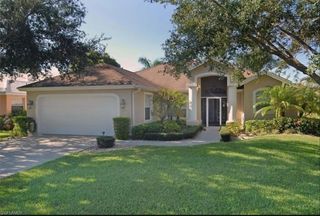 5108 Harrogate CT, Naples, FL 34112