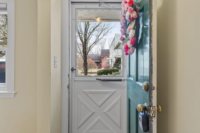 56 Spruce St 56, Acton, MA 01720
