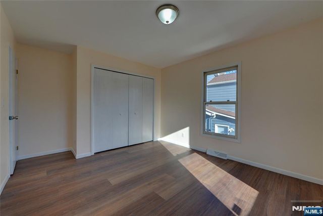 90 Dewey Street, Bloomfield, NJ 07003