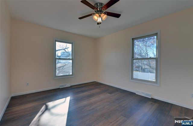 90 Dewey Street, Bloomfield, NJ 07003