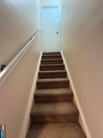 90 Dewey Street, Bloomfield, NJ 07003