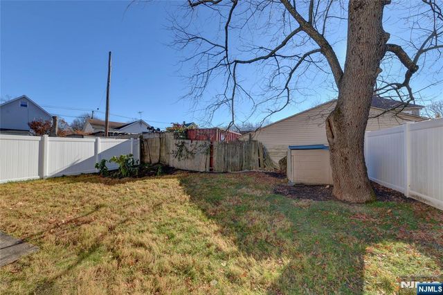 90 Dewey Street, Bloomfield, NJ 07003