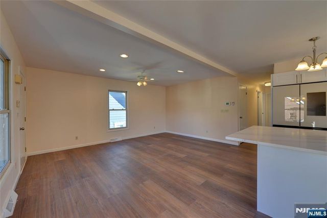 90 Dewey Street, Bloomfield, NJ 07003