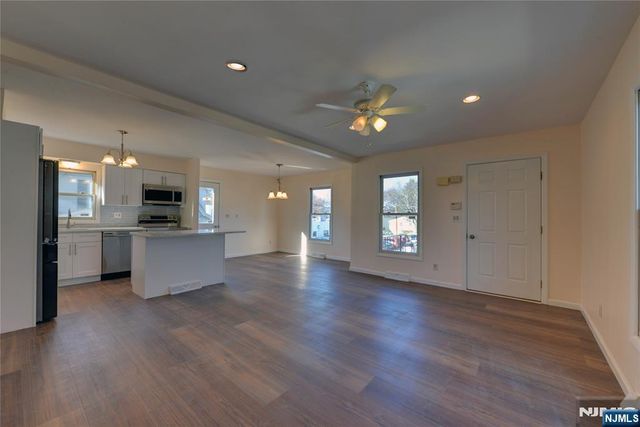 90 Dewey Street, Bloomfield, NJ 07003