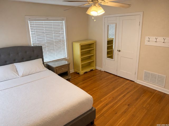 415 Irvington, San Antonio, TX 78209