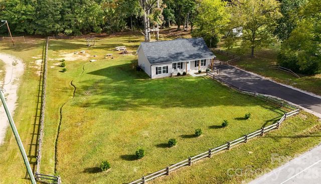 214 W Church Street, Jefferson, SC 29718