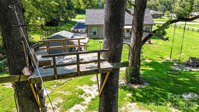 214 W Church Street, Jefferson, SC 29718