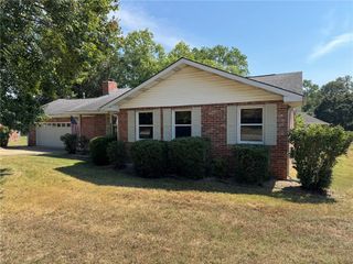 1513 Berry Lane, Mountain Home, AR 72653