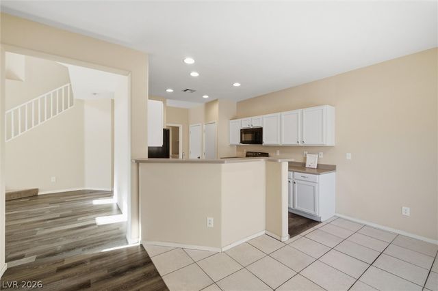 528 ROUND REIGN Avenue 0, North Las Vegas, NV 89081
