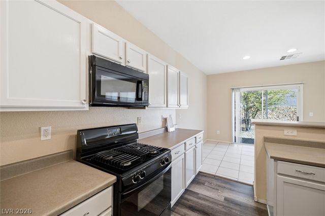 528 ROUND REIGN Avenue 0, North Las Vegas, NV 89081