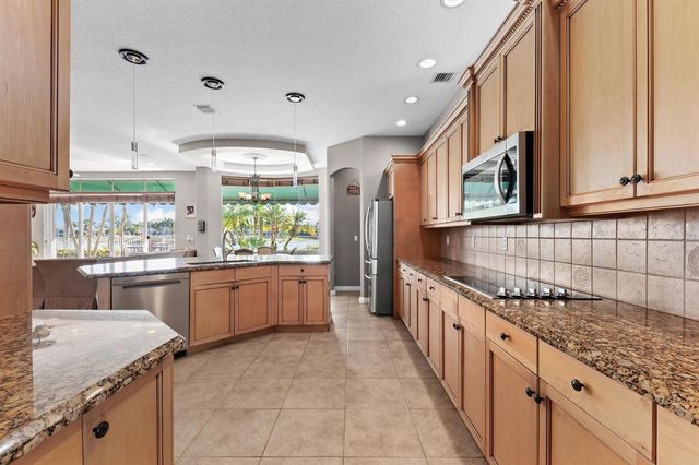 9566 Worswick Court, Wellington, FL 33414