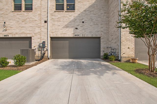 6429 Northern Dancer Drive, North Richland Hills, TX 76180