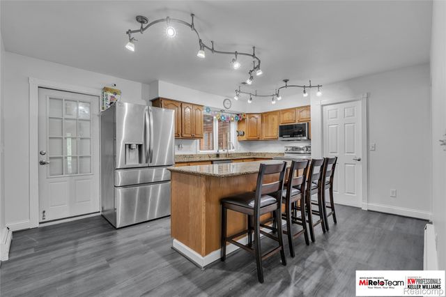 9844 Pine Knob Road, Independence Charter Township, MI 48348
