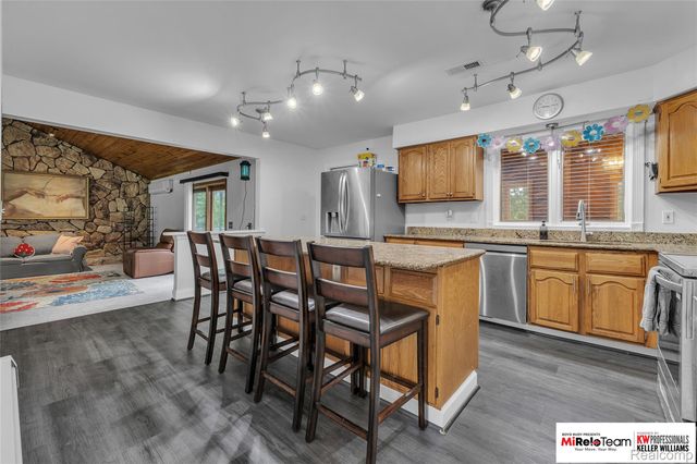 9844 Pine Knob Road, Independence Charter Township, MI 48348