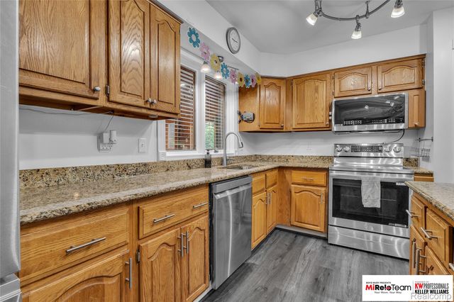 9844 Pine Knob Road, Independence Charter Township, MI 48348