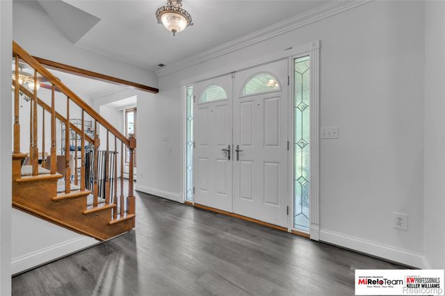 9844 Pine Knob Road, Independence Charter Township, MI 48348