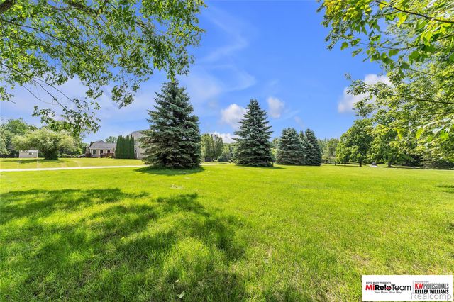 9844 Pine Knob Road, Independence Charter Township, MI 48348
