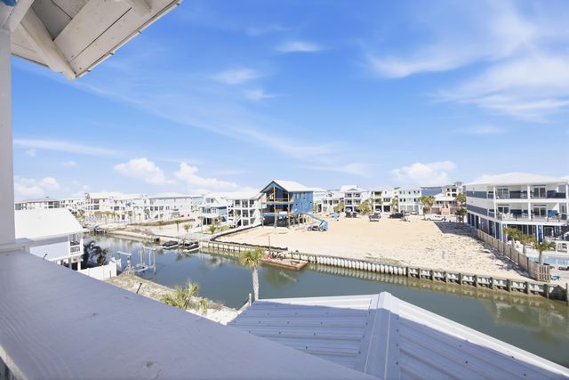7390 Gulf Boulevard, Navarre, FL 32566