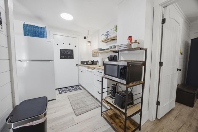 7390 Gulf Boulevard, Navarre, FL 32566