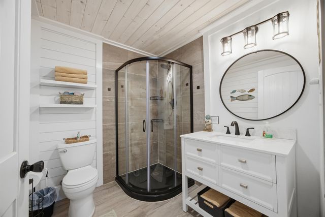 7390 Gulf Boulevard, Navarre, FL 32566