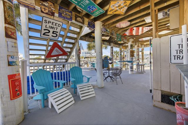 7390 Gulf Boulevard, Navarre, FL 32566