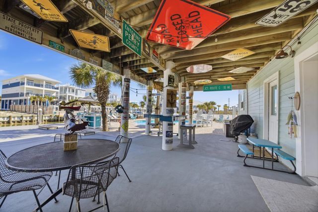 7390 Gulf Boulevard, Navarre, FL 32566