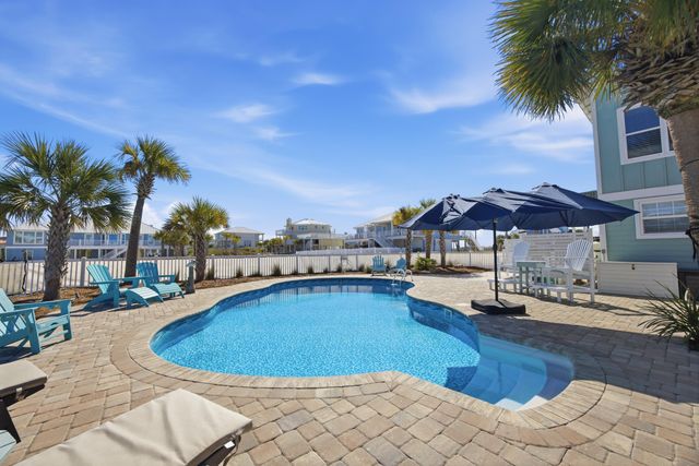 7390 Gulf Boulevard, Navarre, FL 32566